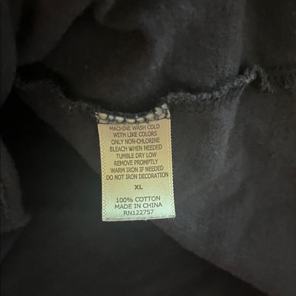 Stylish Navy Star Tank Top - Picture 3 of 8